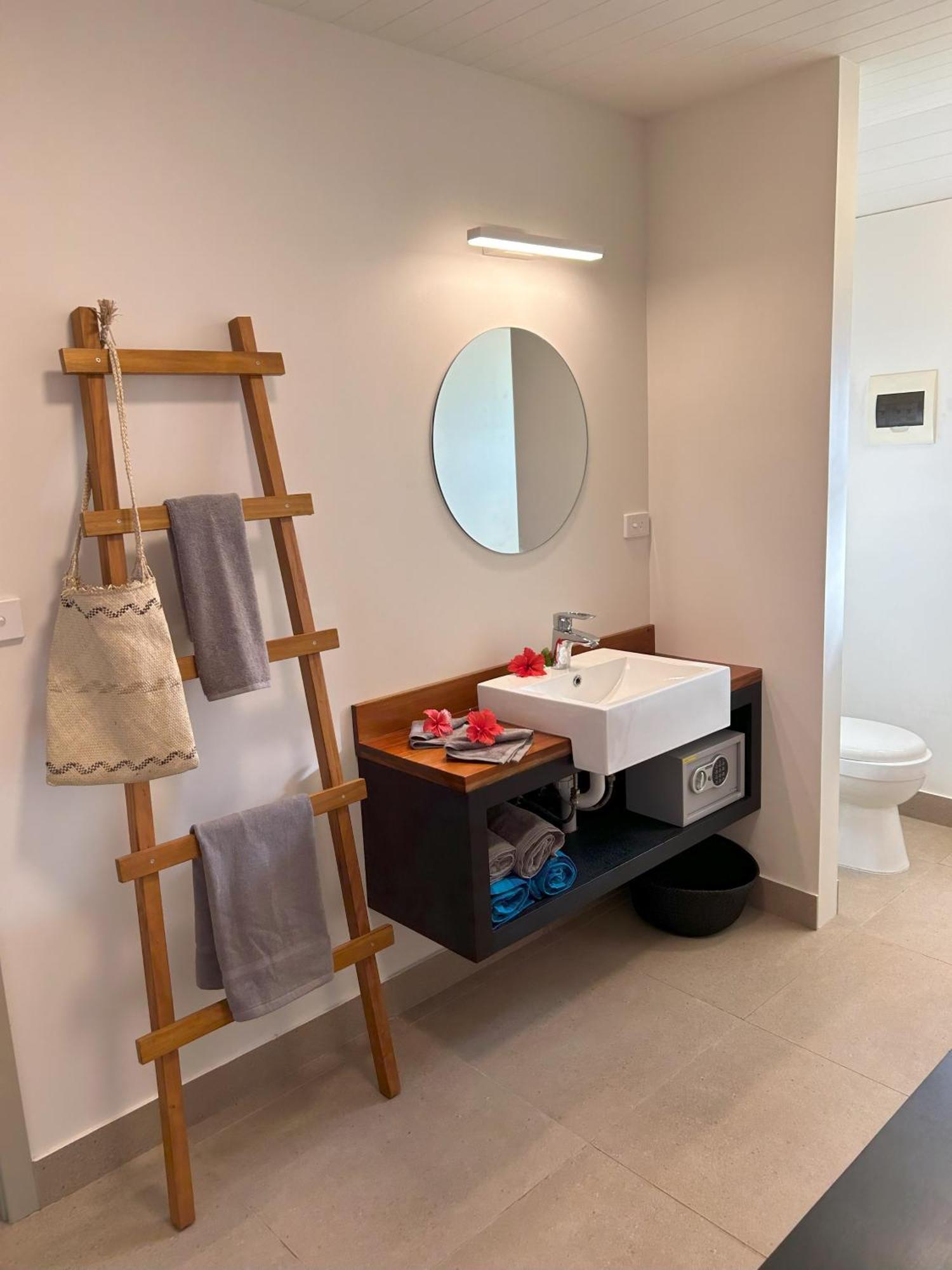 Mai Sunset Island Resort Ngunu Dış mekan fotoğraf